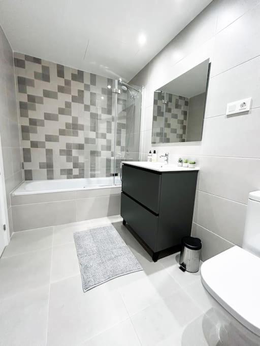 Apartamento De Cuatro Habitaciones En Talavera Talavera de la Reina Buitenkant foto