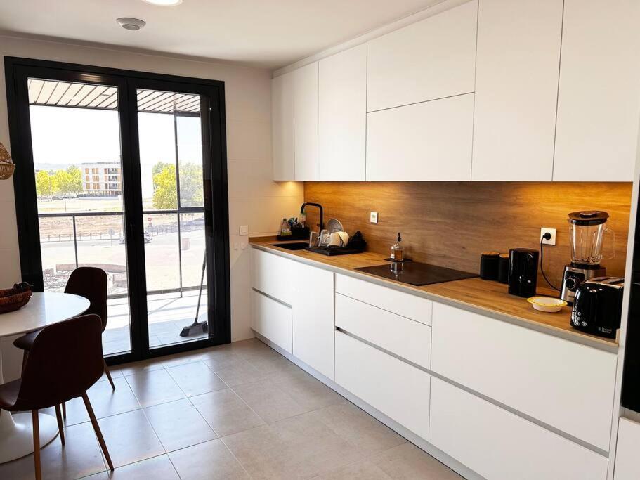 Apartamento De Cuatro Habitaciones En Talavera Talavera de la Reina Buitenkant foto